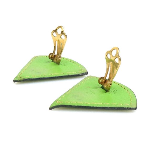 Auth HERMES Triangle Clip on Earrings Green/Gold Leather/Metal - Picture 3 of 11